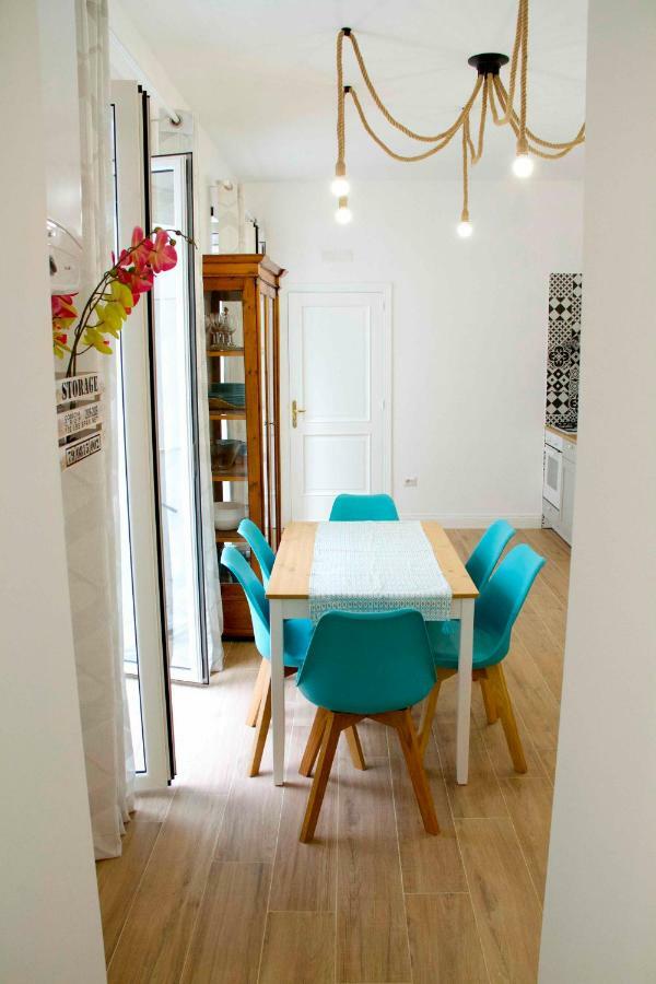 Casa Fabiana Apartment Napoli Bagian luar foto
