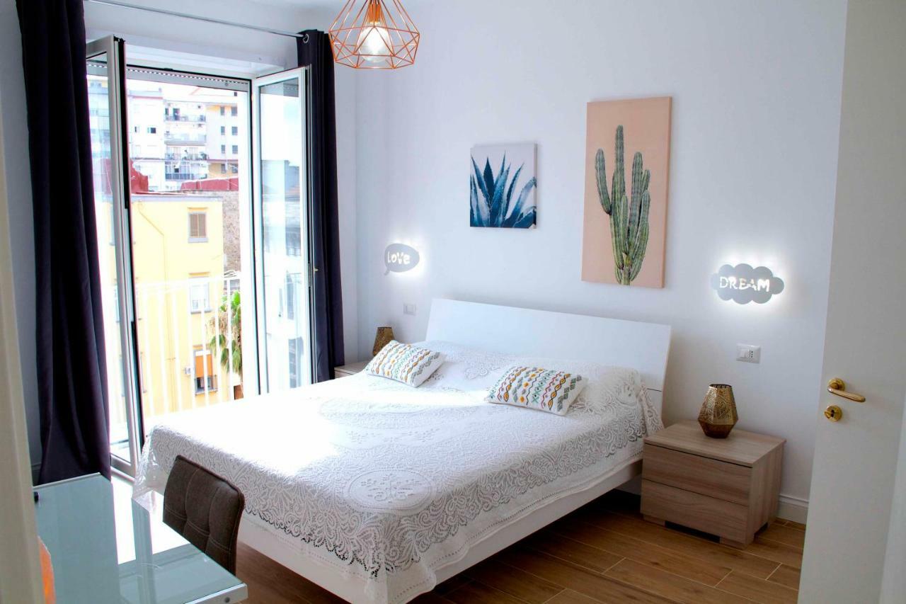 Casa Fabiana Apartment Napoli Bagian luar foto