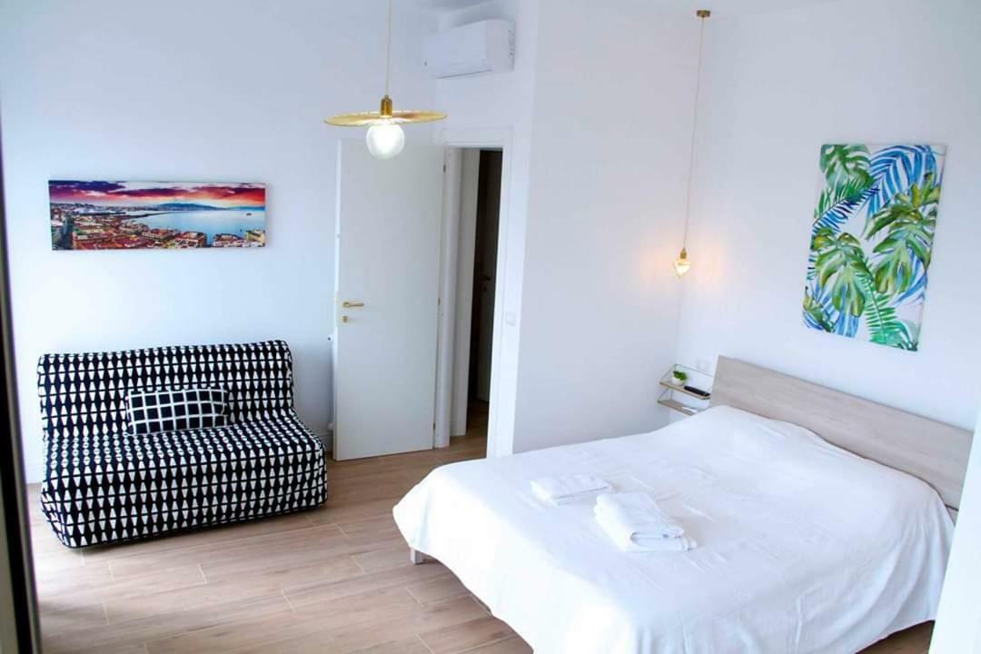 Casa Fabiana Apartment Napoli Bagian luar foto
