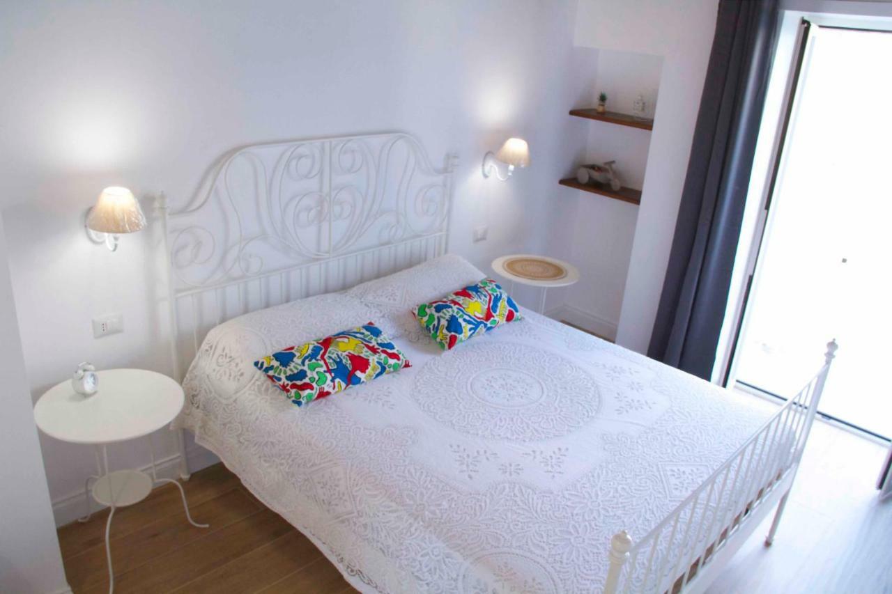 Casa Fabiana Apartment Napoli Bagian luar foto