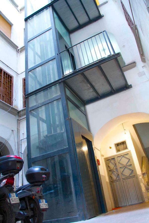 Casa Fabiana Apartment Napoli Bagian luar foto