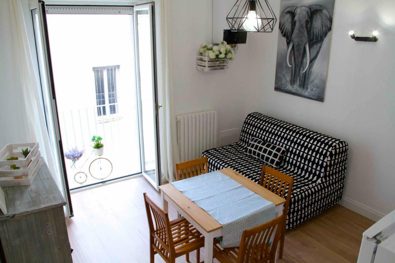 Casa Fabiana Apartment Napoli Bagian luar foto