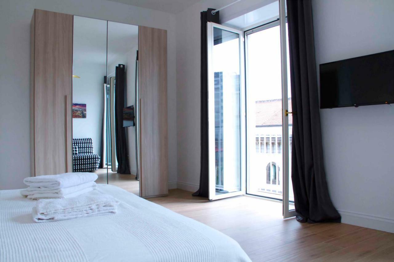 Casa Fabiana Apartment Napoli Bagian luar foto